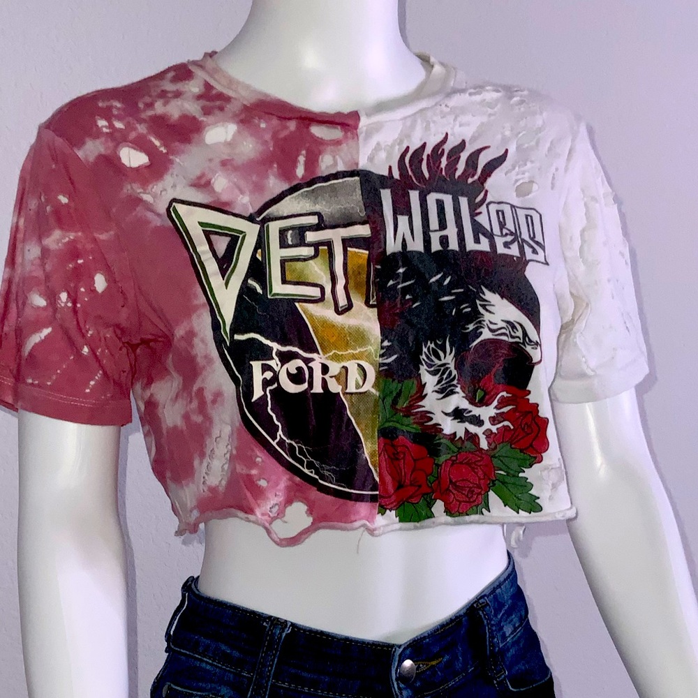 Distressed Graphic Crop Top T-Shirt